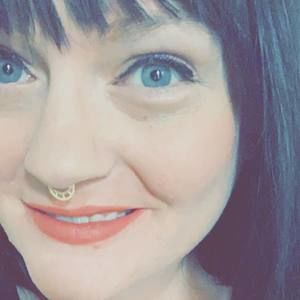 Meet your Posher, Josiane